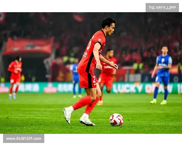 海港1-0领先申花 刘若钒破门李可特谢拉各自中柱上演精彩对抗 海港1-0领先申花 刘若钒破门李可特谢拉各自中柱上演精彩对抗